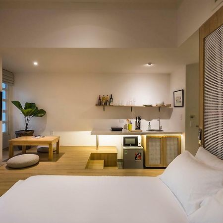 Circadian Japanese Studios In Downtown Ho Či Minovo Město Exteriér fotografie